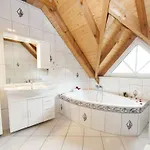 With 2 Bedrooms Holiday home