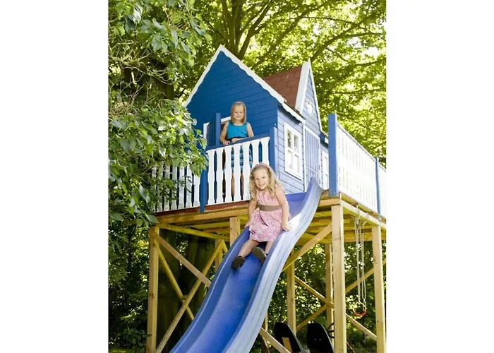 With 2 Bedrooms Holiday home